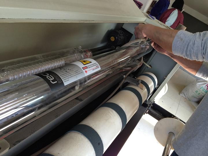 中國可再生能源投資集團(tuán) CO2 激光管 80W, 90W, 100W, 130W, 150W, 180W 中國可再生能源投資集團(tuán) CO2 激光管 80W, 90W, 100W, 130W, 150W, 180W