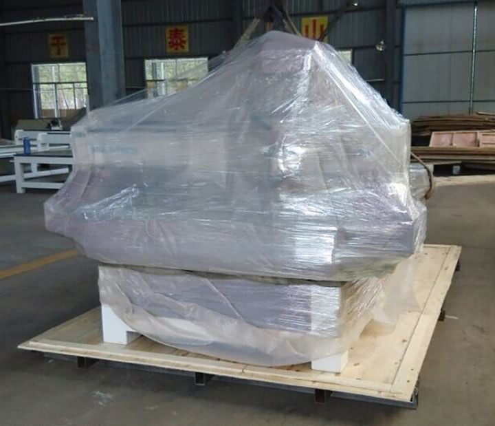 實惠價格 3D 雕刻數控雕刻機 帶 4 個雕刻頭內包裝