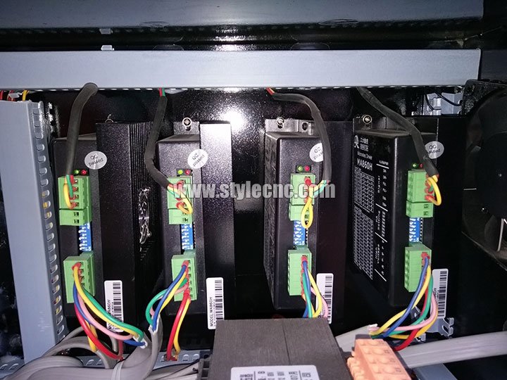 2x3 臺式小型數(shù)控石材雕刻機出售