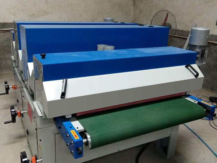 數(shù)控木材砂光機(jī) 數(shù)控木材砂光機(jī)