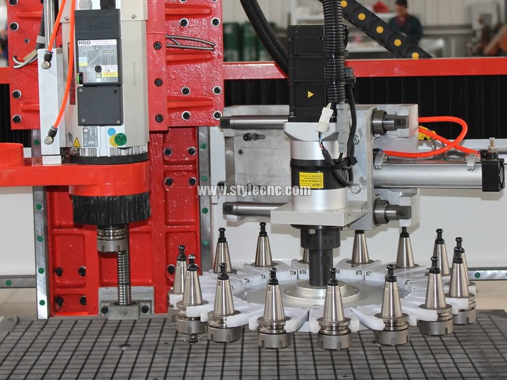 16件自動(dòng)換刀裝置 16件自動(dòng)換刀裝置