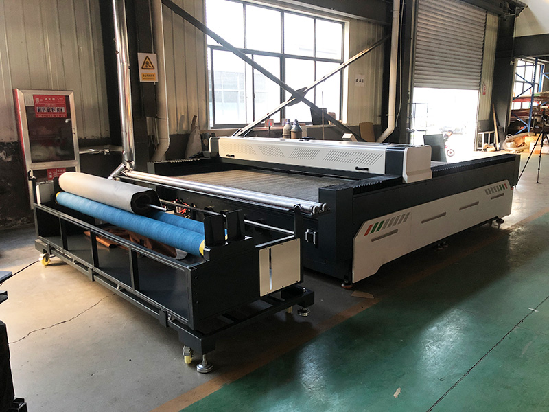 布料激光切割機(jī)自動送料 布料激光切割機(jī)自動送料