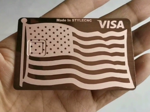 如何使用激光雕刻機 DIY 金屬信用卡？