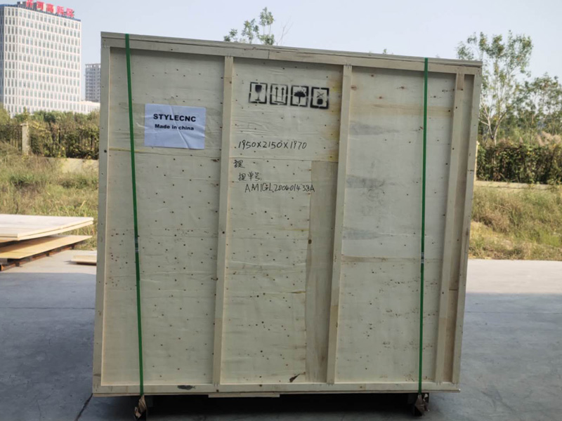 包裝 4x4 業(yè)余愛好數(shù)控銑床 STG1212 帶 4 個主軸