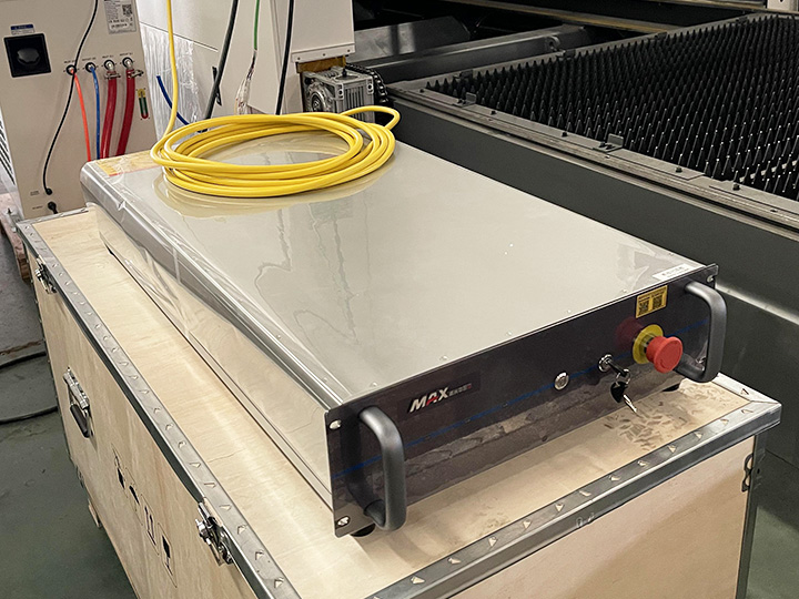 3000W MAX 激光發生器 3000W MAX 激光發生器