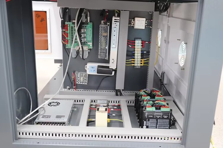 大型三軸龍門光纖激光打標機電子柜 大型三軸龍門光纖激光打標機電子柜
