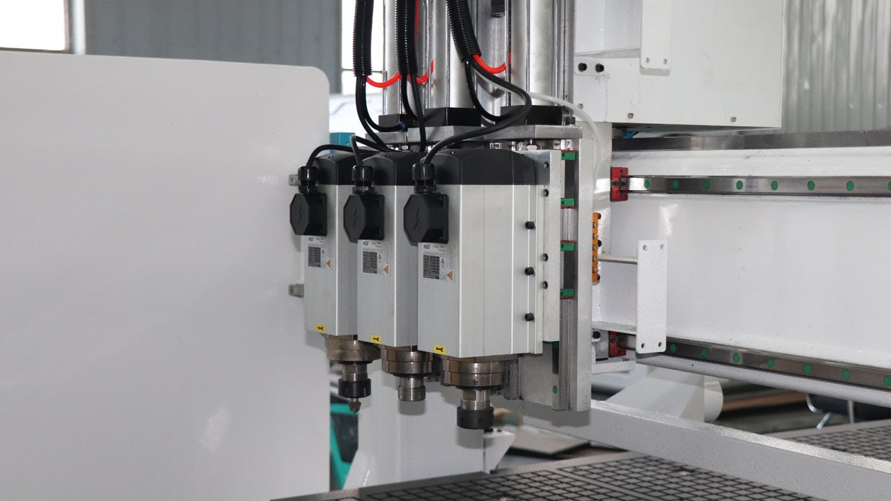 數控木工雕刻機 - 專業廚柜定制設備 數控木工雕刻機 - 專業廚柜定制設備