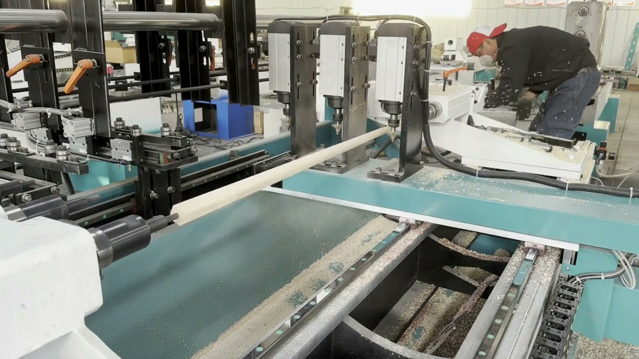 用于木工車削的多軸數控仿形車床