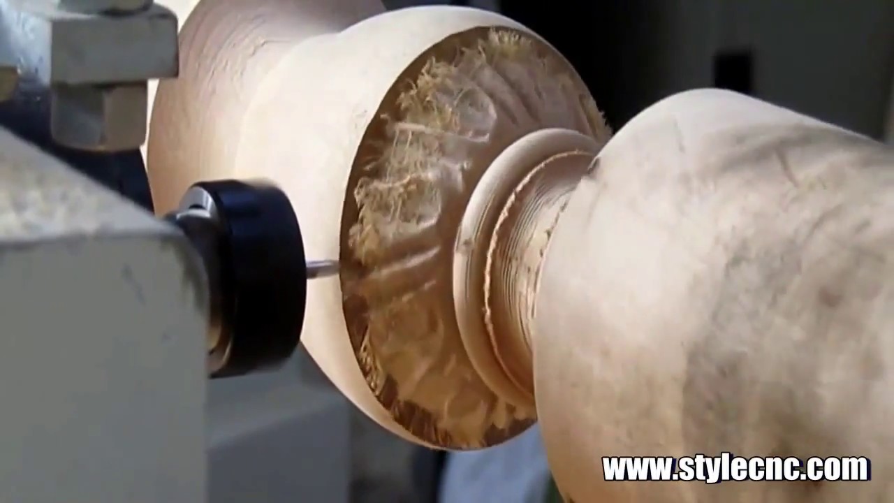 用于桌腿和樓梯欄桿的工業(yè)數(shù)控木工車床